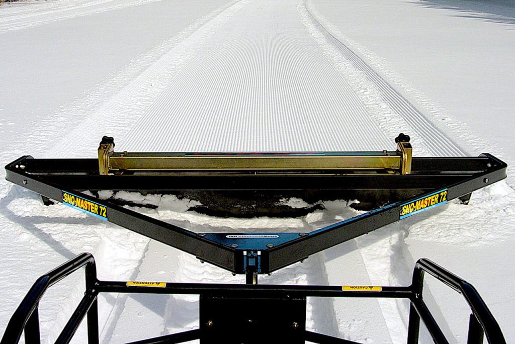 SNO-MASTER 72 snow groomer